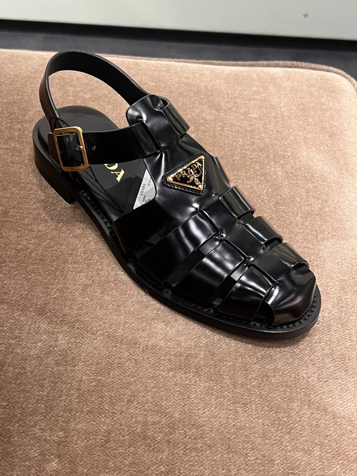 Brushed Leather Fisherman Sandals