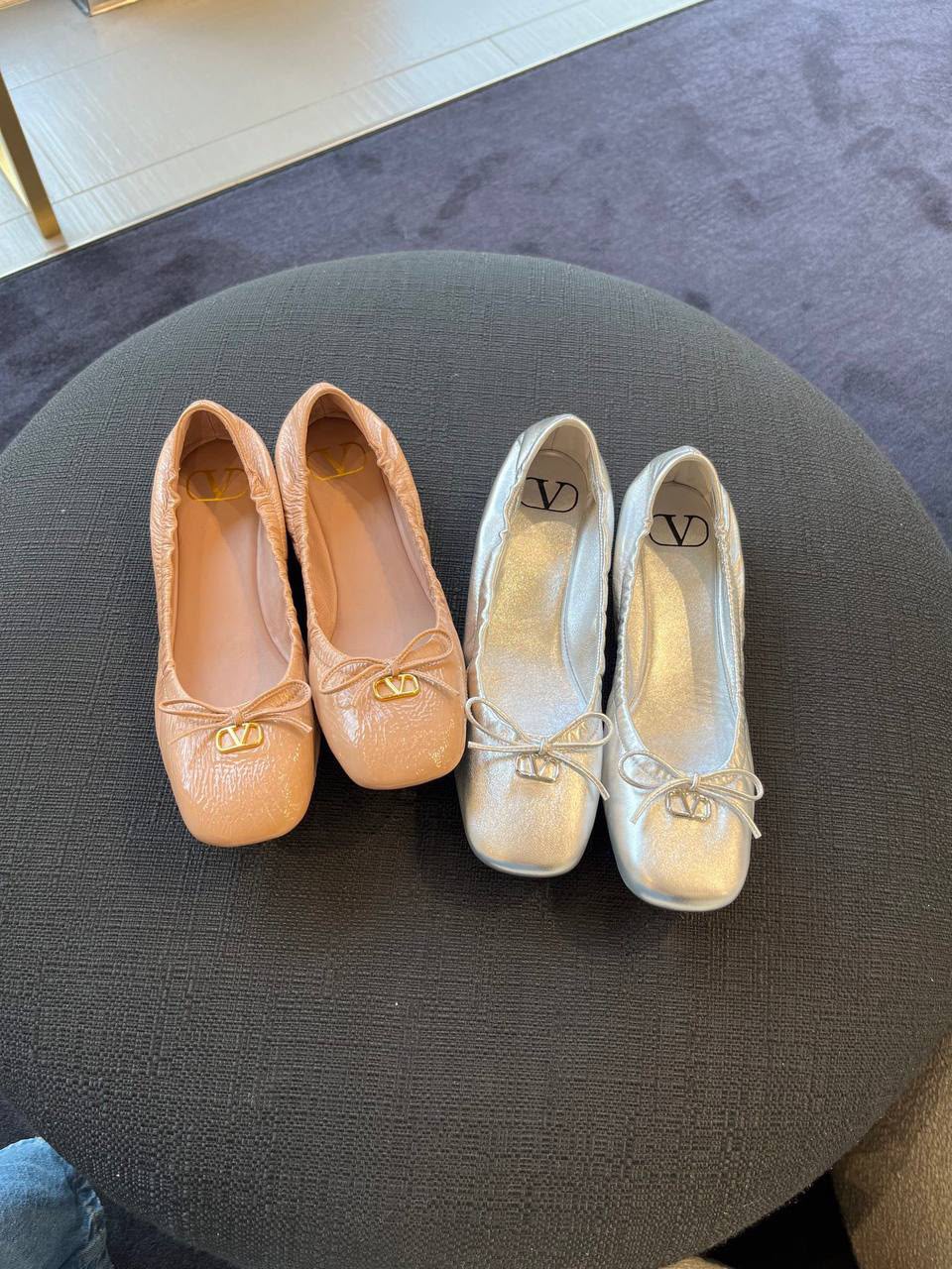 Garavani VLogo Signature Ballet Flats