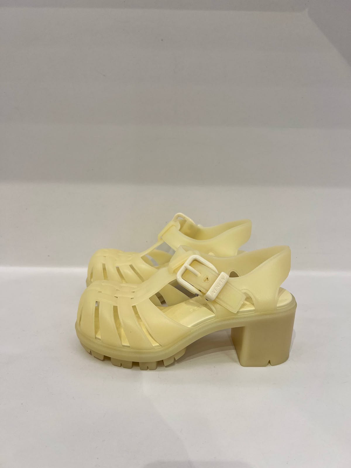 Flash Sandals