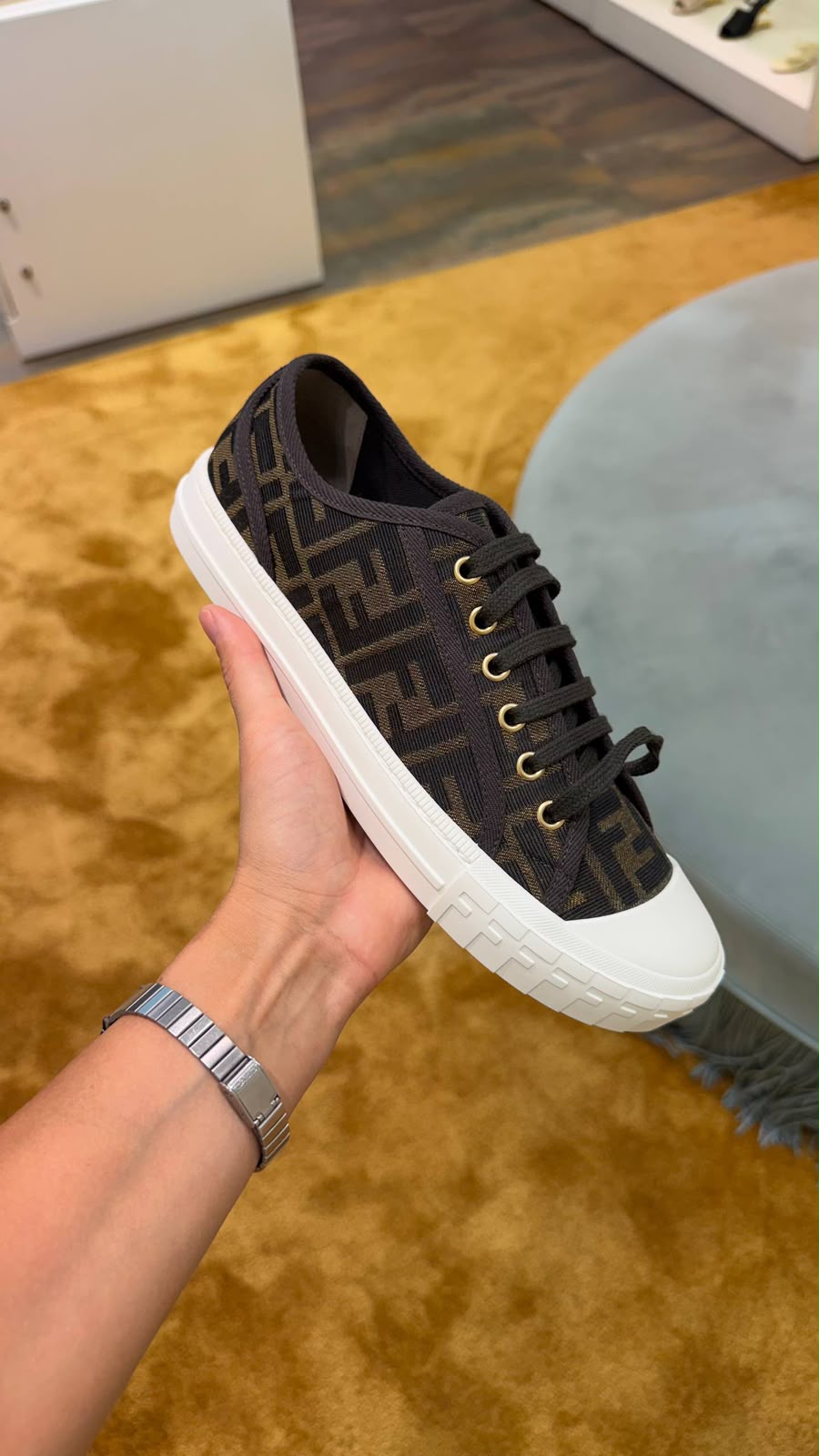 Match Low-Top Sneakers