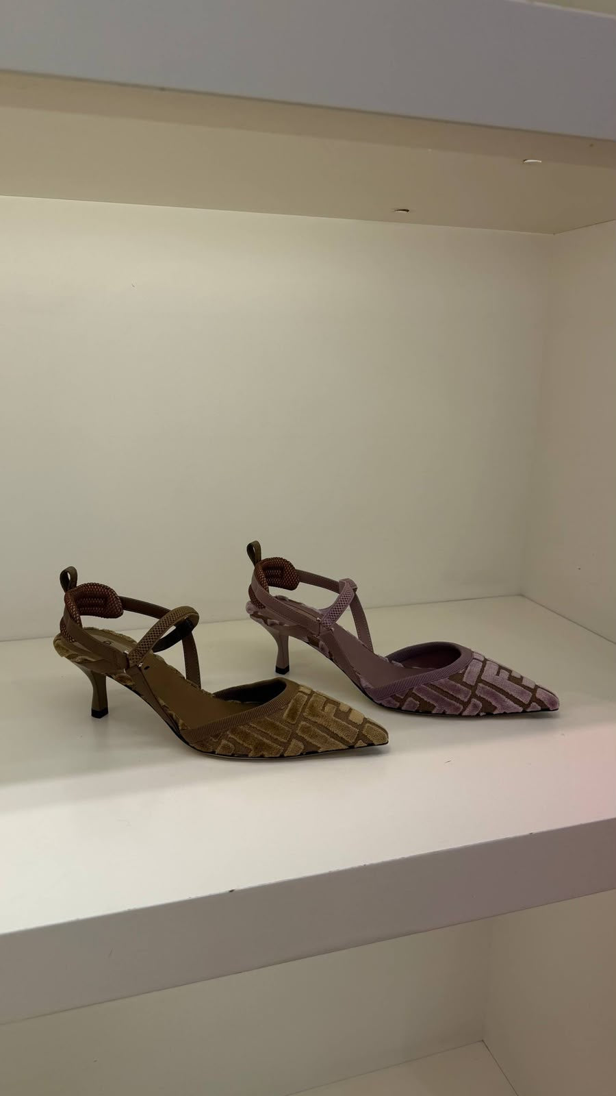 Colibrì Slingback Pumps