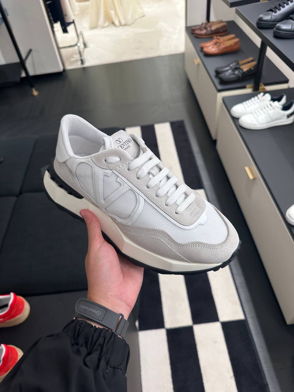 Garavani One Stud Low-Top Sneaker
