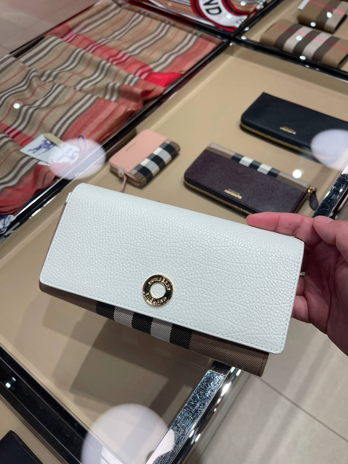 Leather Wallet with Detachable Strap