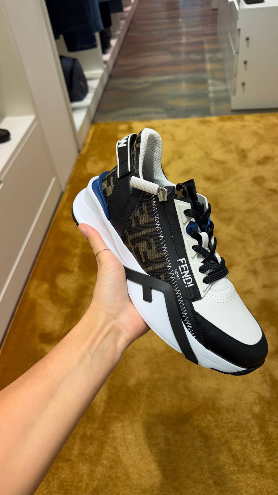 Force Sneakers