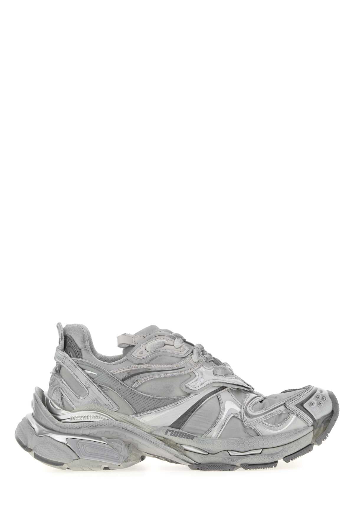 BALENCIAGA RUNNER 2 For Women Exterior: 100% Fabric 100% Nylon 100% Rubber Interior: 100% Fabric Sole: Rubber