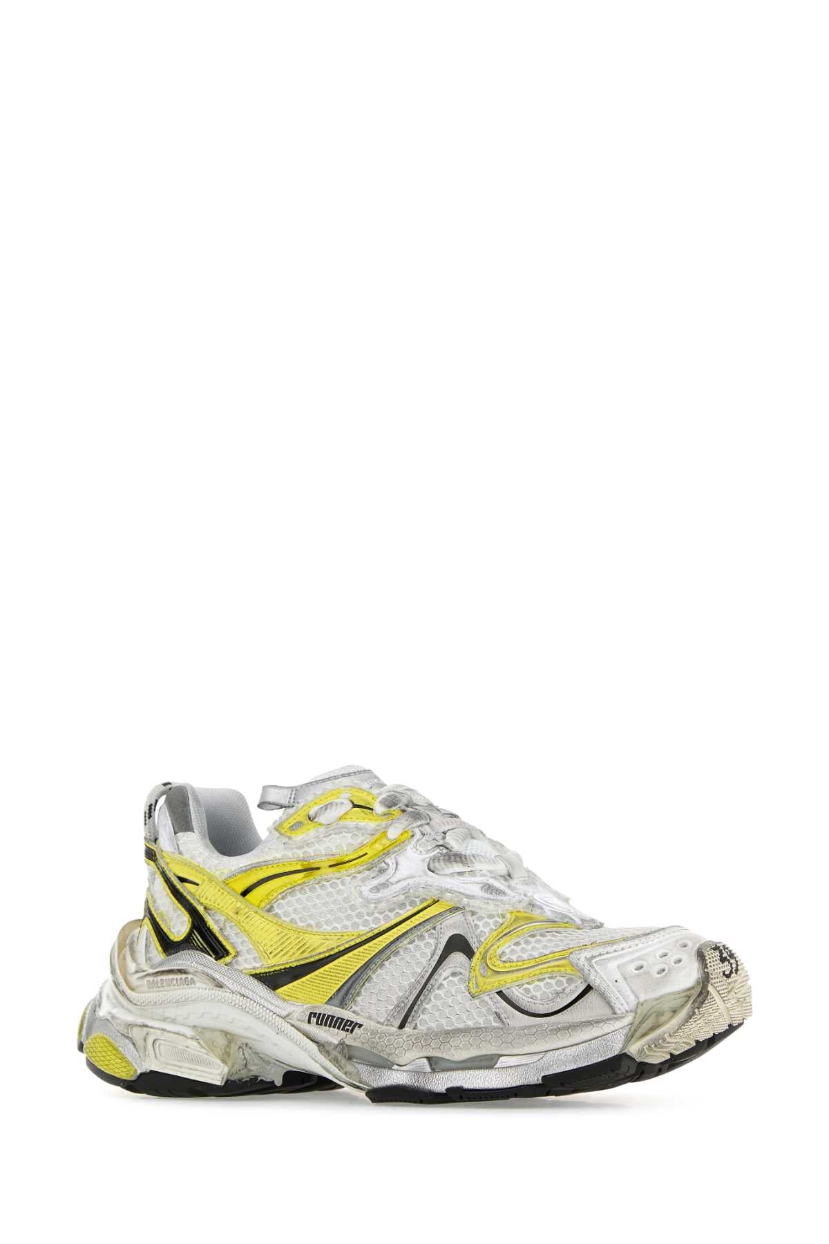 BALENCIAGA RUNNER 2 For Men Exterior: 100% Fabric 100% Nylon 100% Rubber Interior: 100% Fabric Sole: Rubber