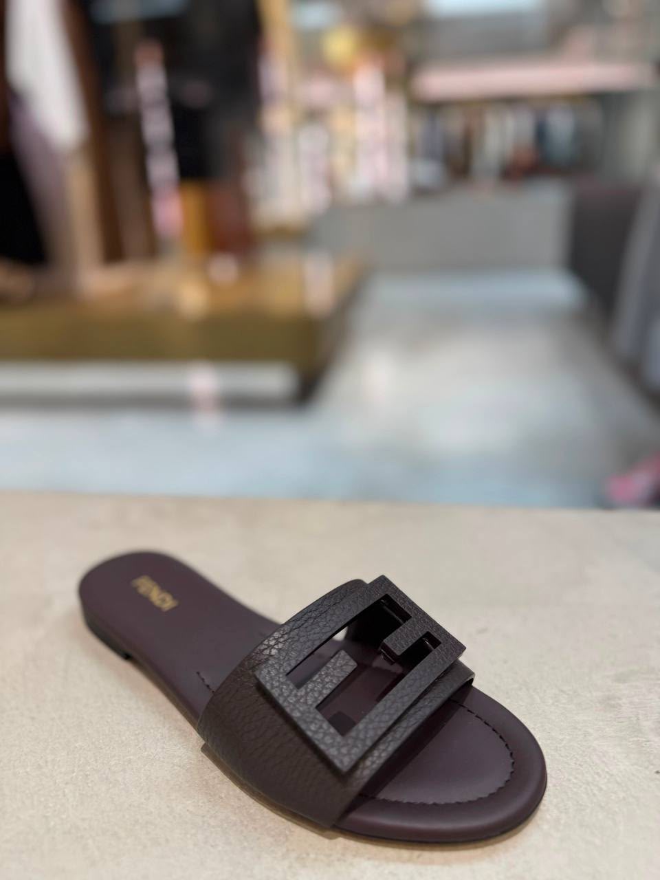 O'Lock Slide Sandals