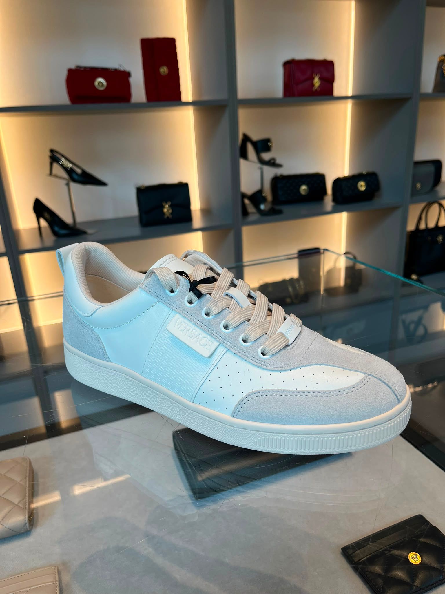 Greca Logo Low-Top Sneakers