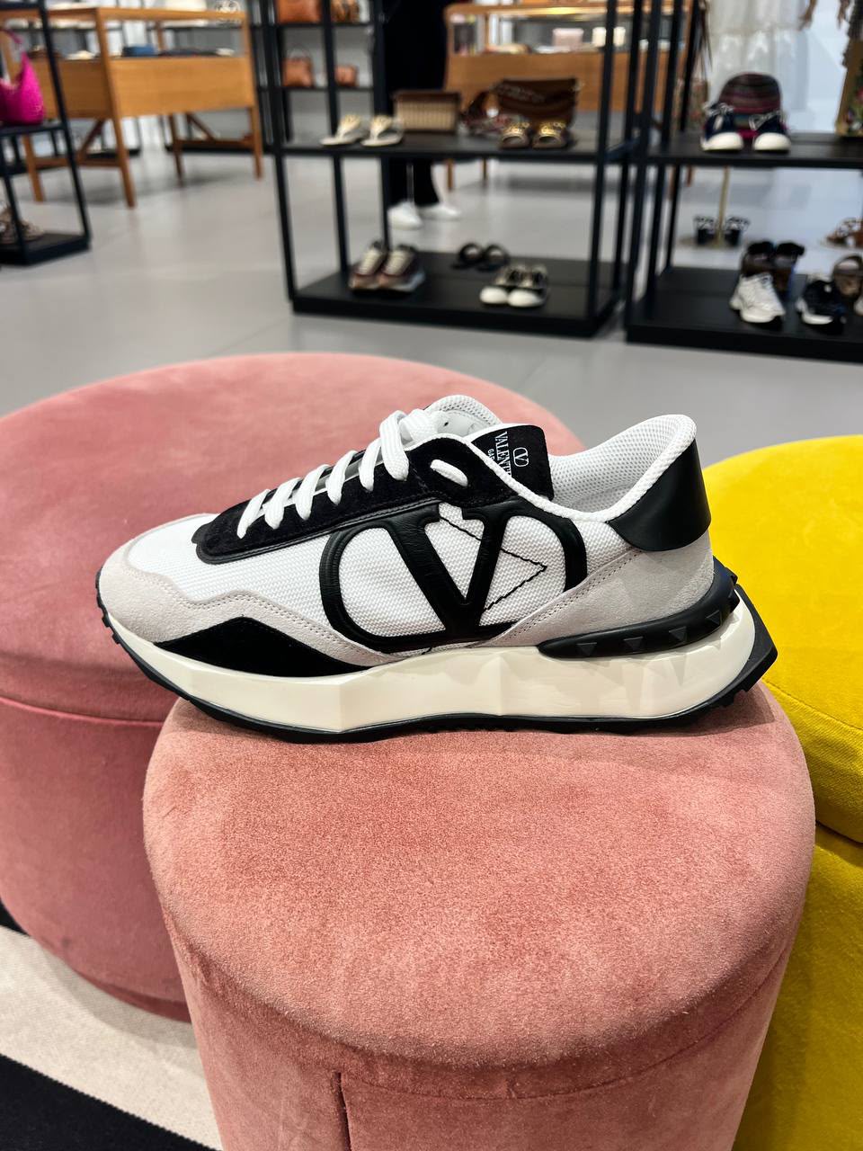 One Stud Low-Top Sneaker