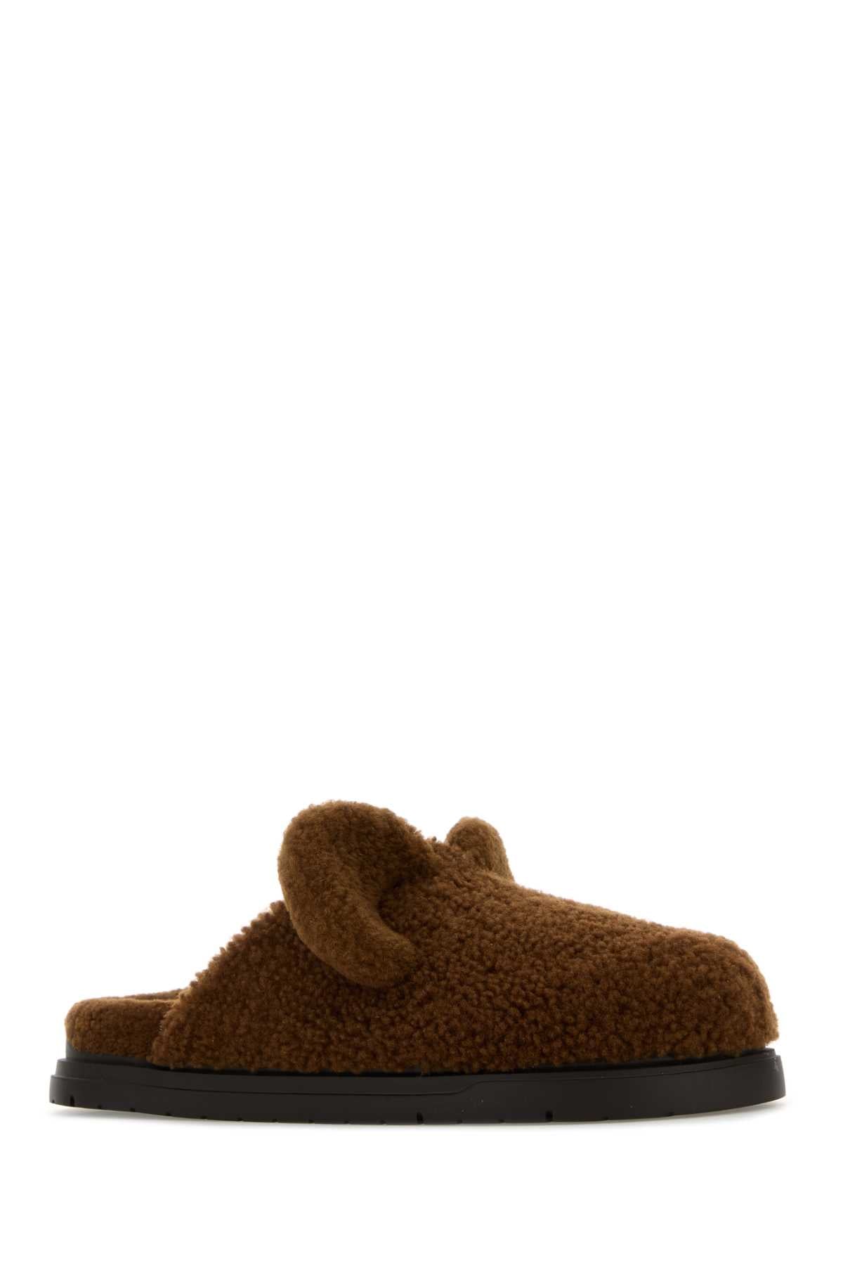 FENDI CIABATTA FUR CON ORECCHIE For Men Exterior: 100% Shearling Interior: 100% Shearling Sole: Rubber