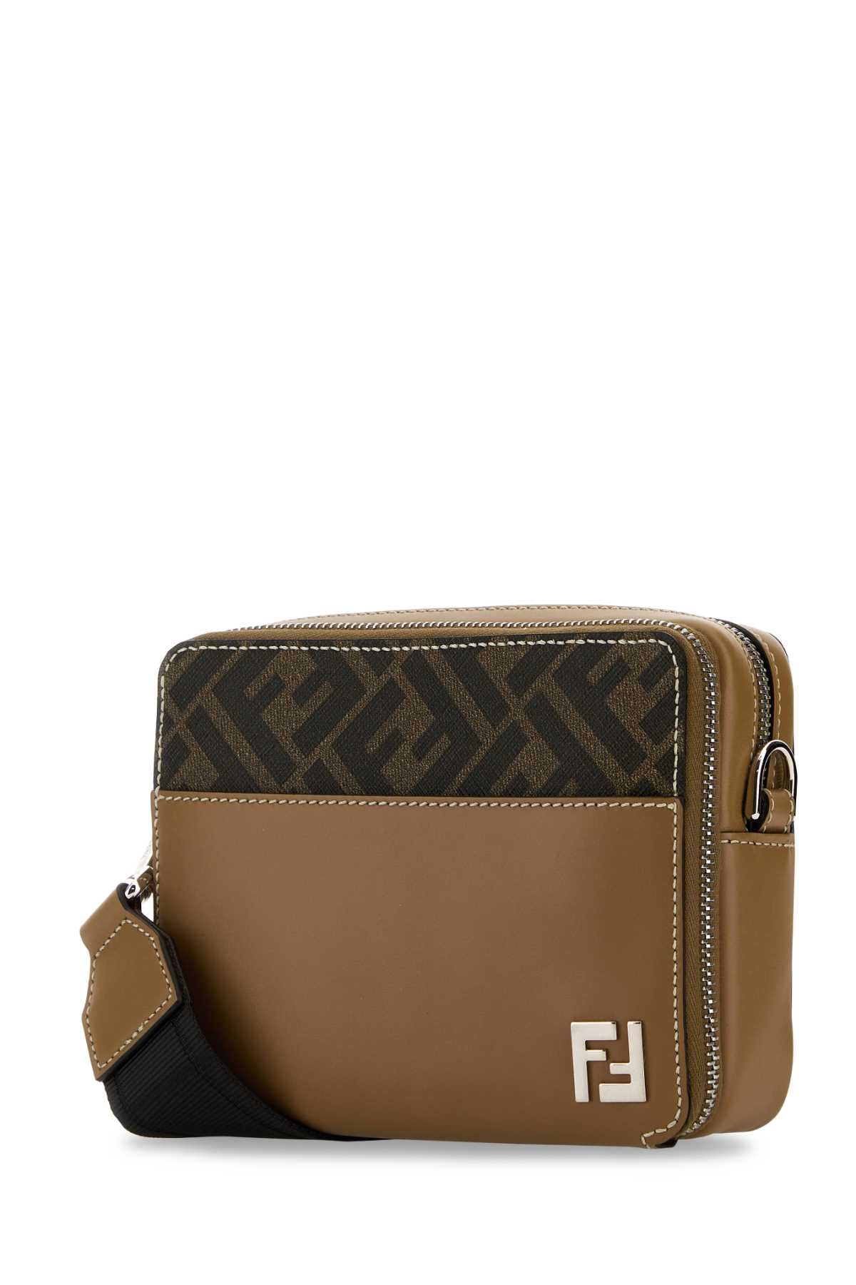 FENDI CAMERA CASE ORG VIT.KING/ PU F For Men Exterior: 100% Fabric 100% Leather Lining: 100% Fabric Finishing: Silver metal