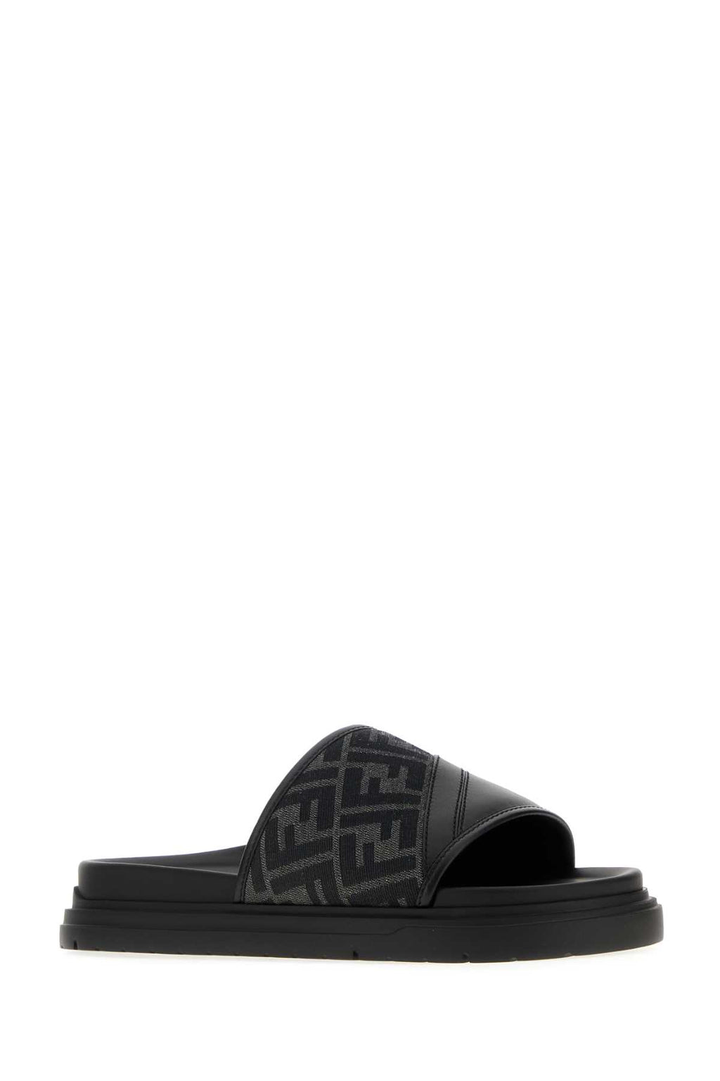 FENDI SANDALO MIX VITELLO+TESS.FF For Men Exterior: 65% Nylon 35% Cotton 100% Calf Interior: 100% Calf Sole: Rubber
