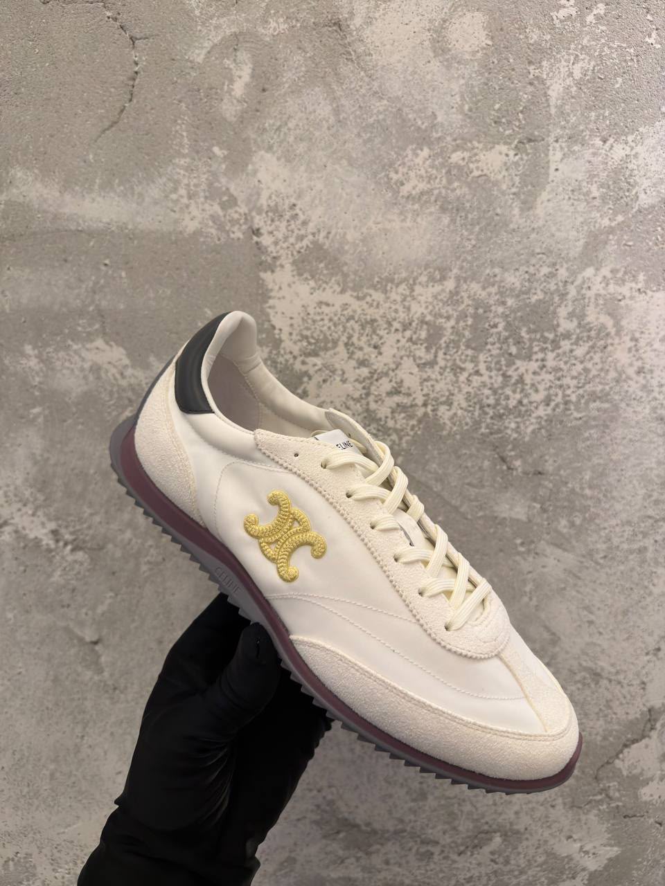 Runner Lace-Up Low Top Sneaker