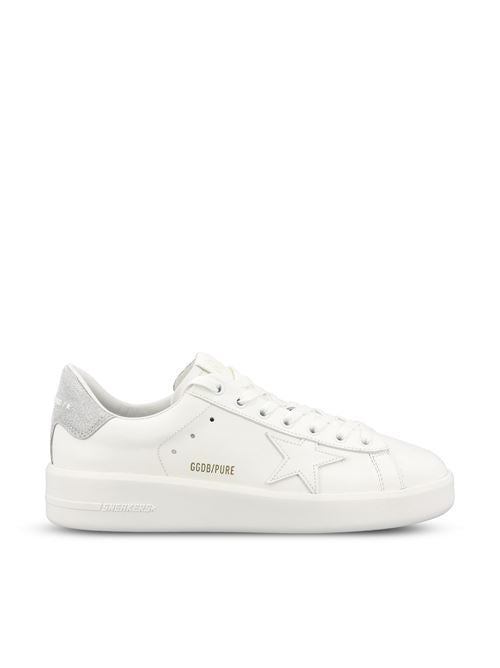 Sneakers realizzate in pelle