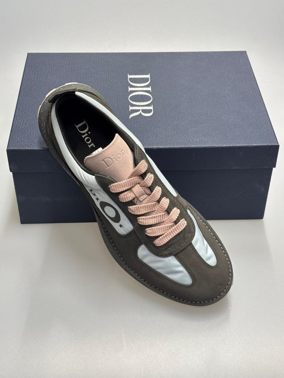 Rebound Sneaker