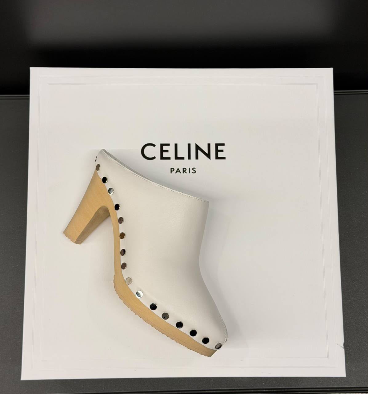 Margaret Clog in Calfskin