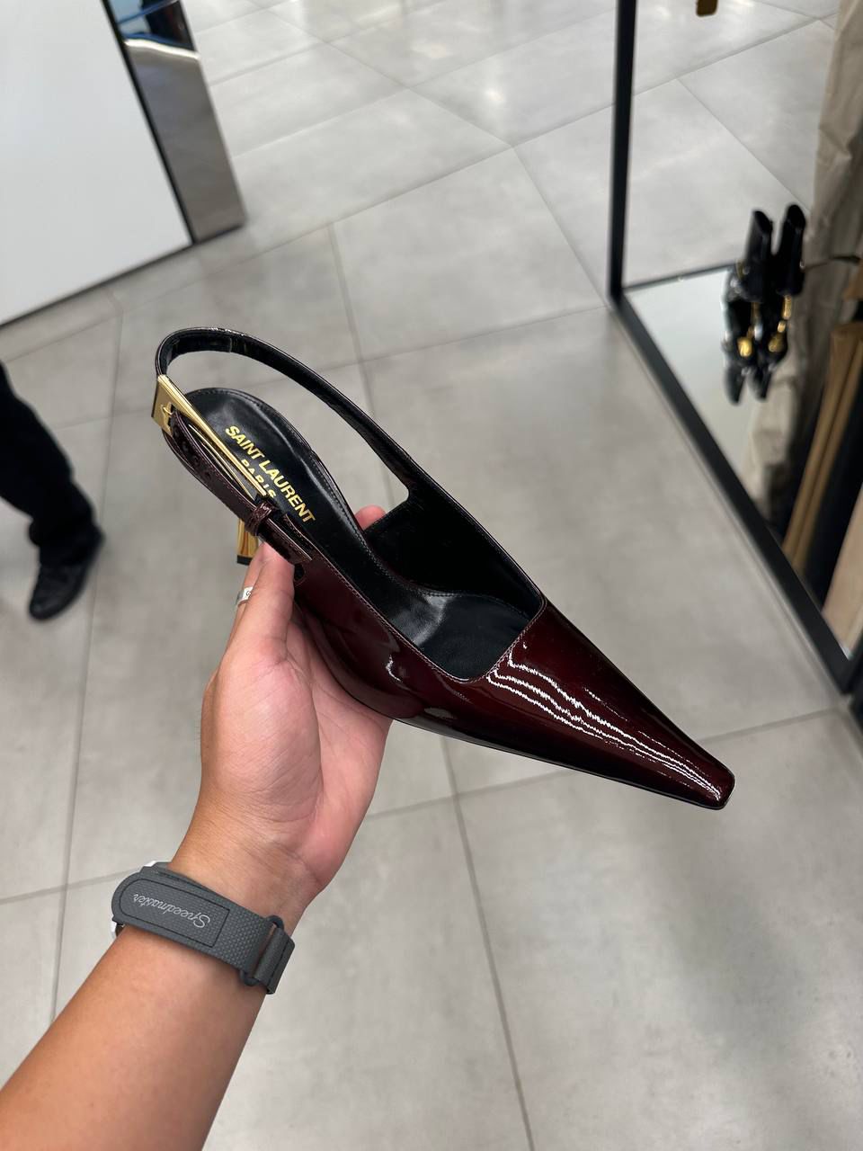 Blade Pumps in Satin