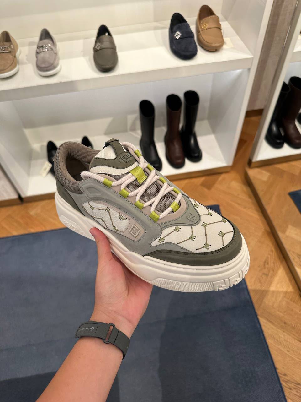 Match Sneakers