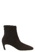Ankle boots with zip