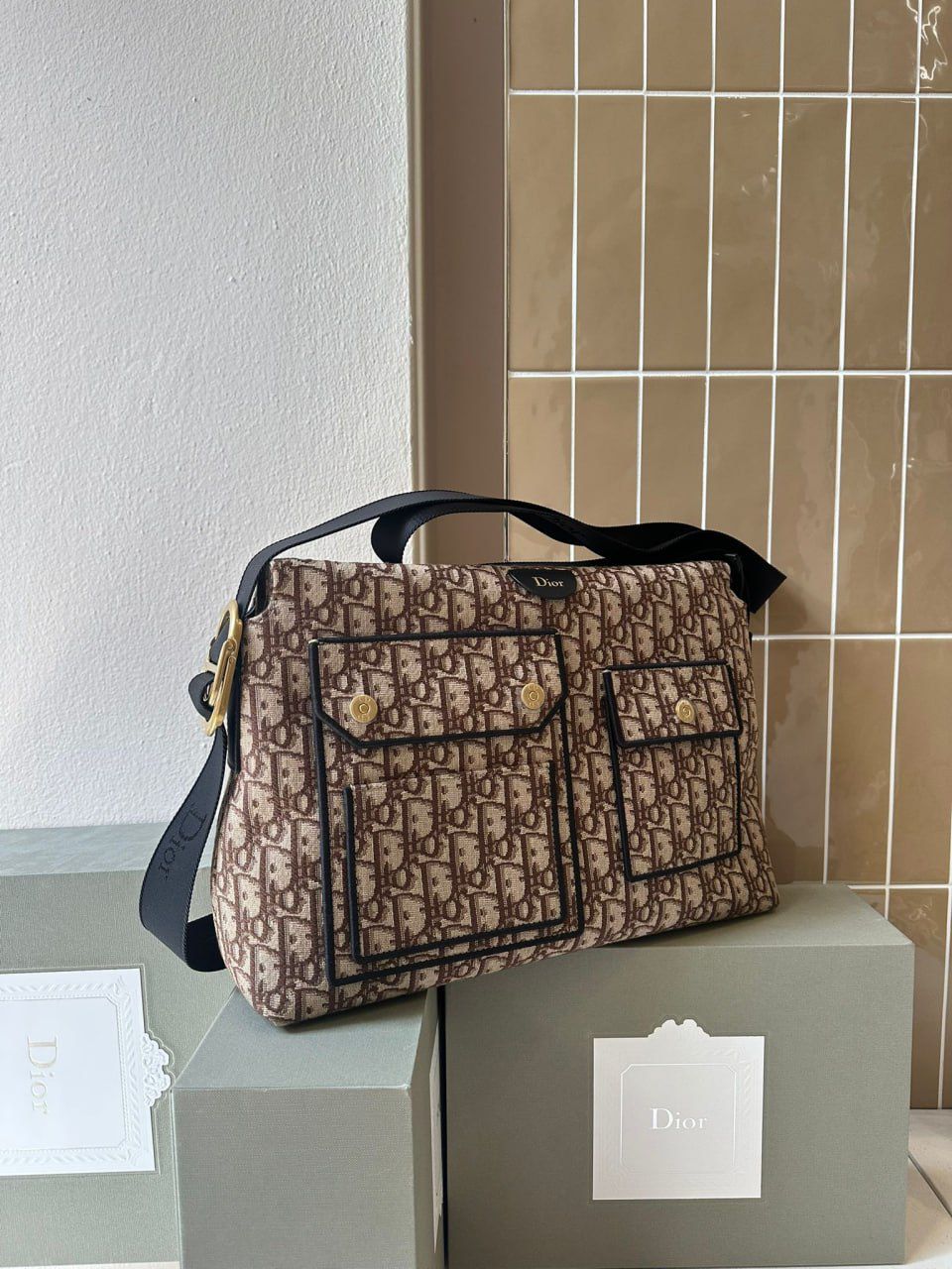 Gallop Messenger Bag