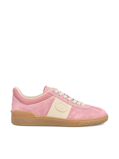 Sneakers realizzate in crosta