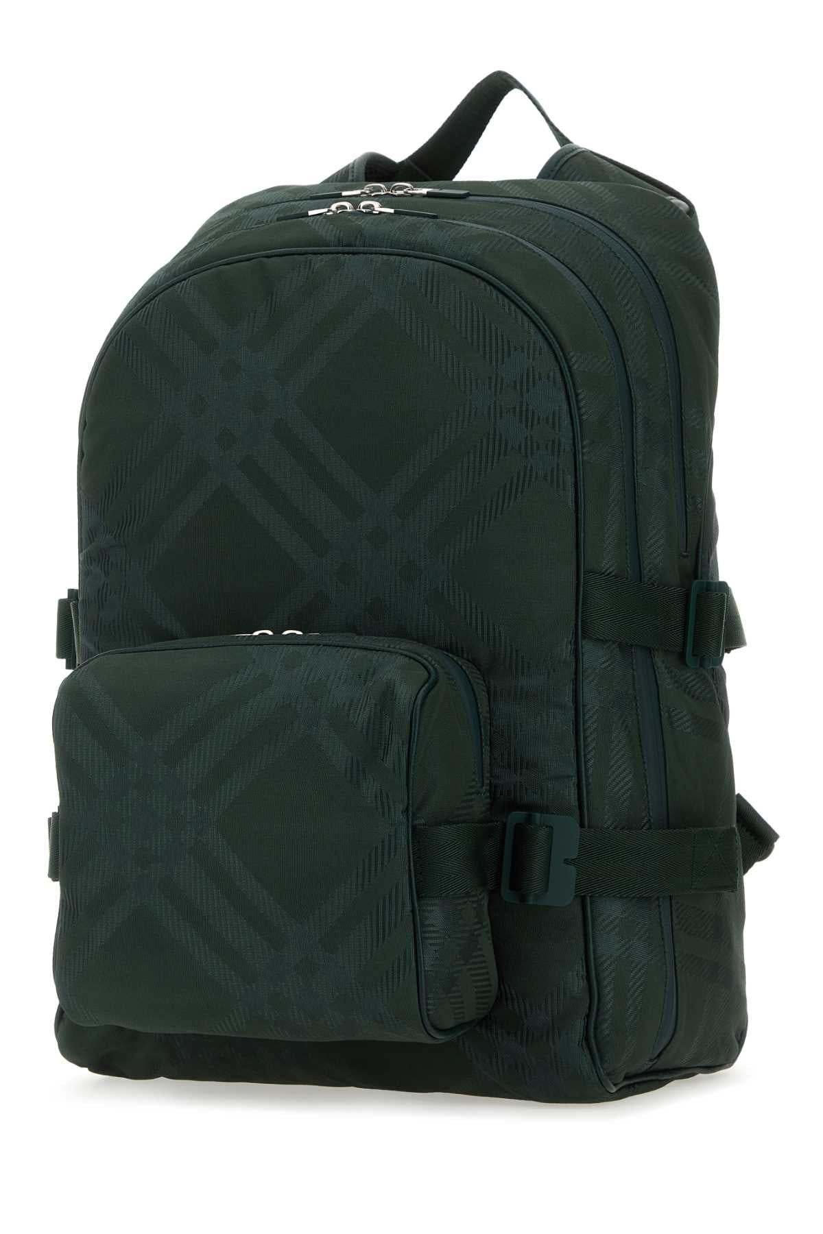 BURBERRY ZAINO For Men Exterior: 78% Nylon 22% Polyester Lining: 100% Nylon Finishing: Silver metal