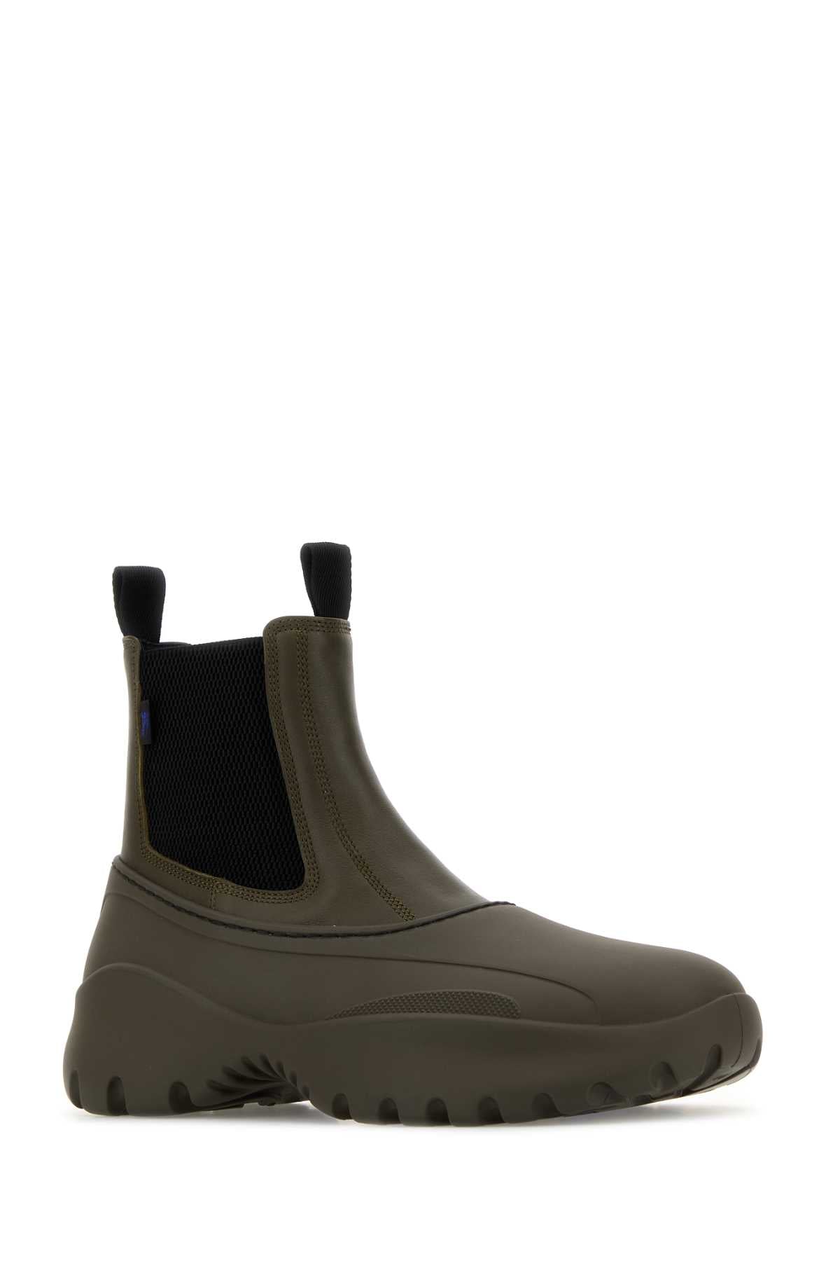BURBERRY MF SCOOT CHELSEA For Men Exterior: 100% Leather 100% Rubber Interior: 100% Leather 100% Rubber Sole: Rubber