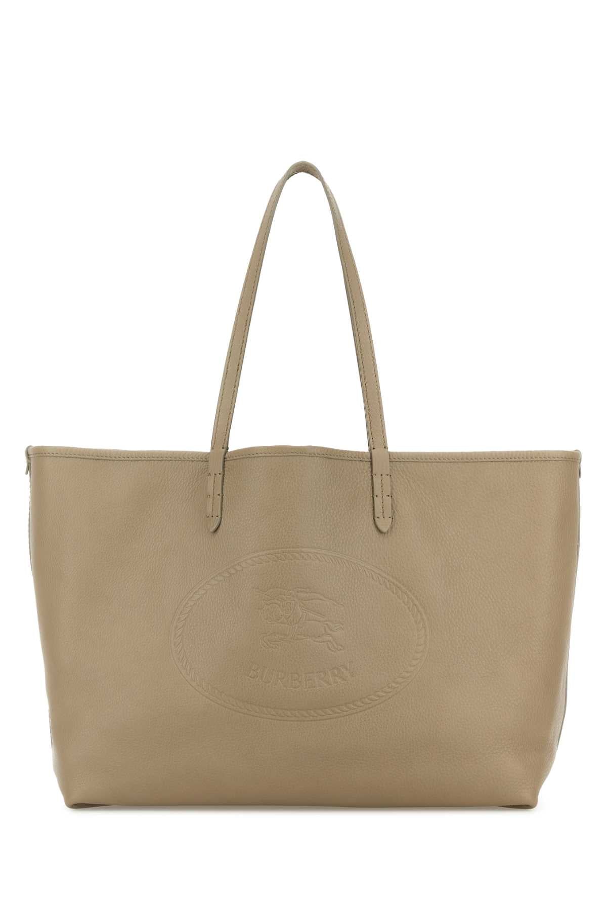 BURBERRY LL HIGHLANDS MD TOTE LGL For Women Exterior: 100% Calf