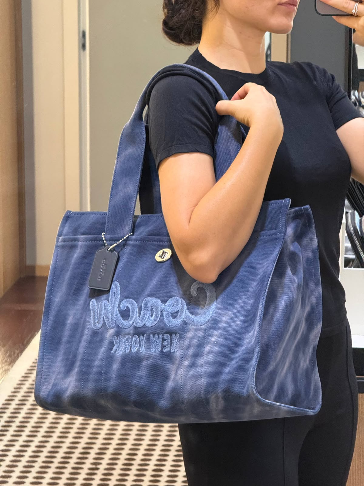 Field Tote 40 with Tie-Dye Print