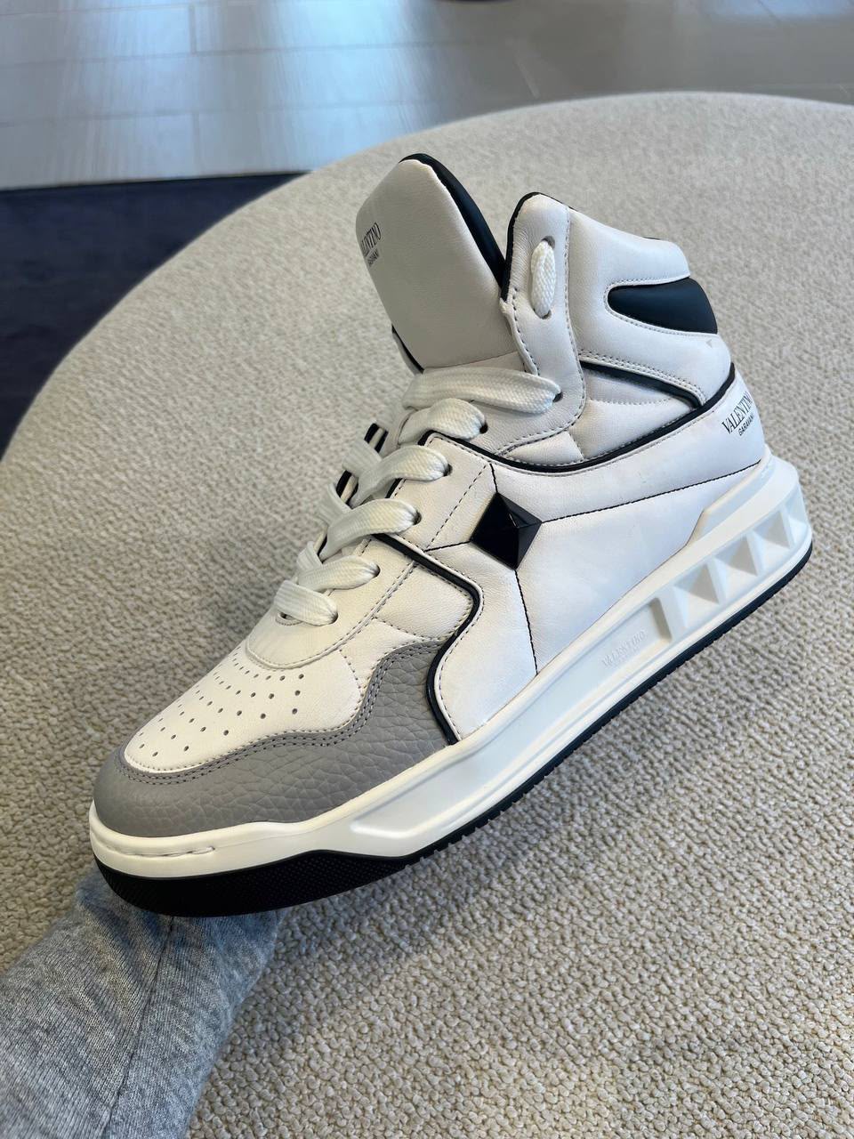 One Stud High-Top Sneaker