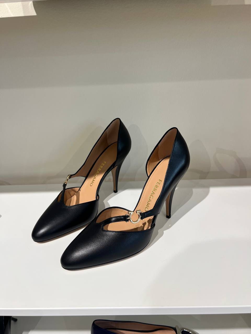 Gancini d'Orsay Pumps