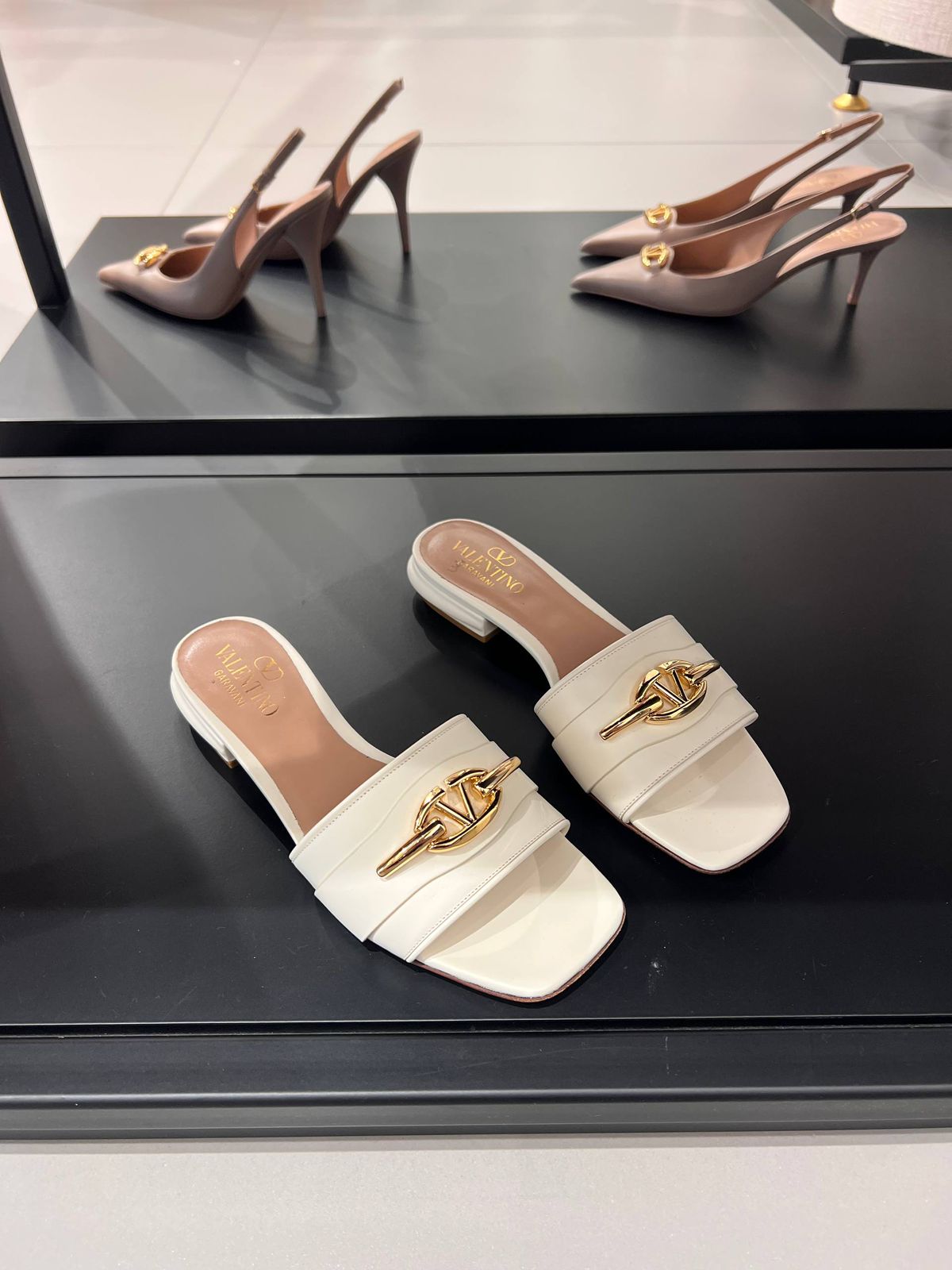 Valentino Garavani VLogo Chain Slide Sandal