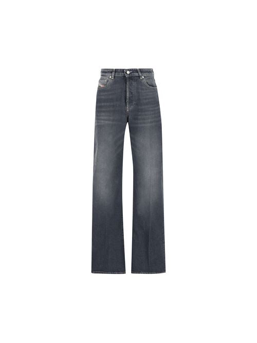 Jeans realizzati in cotone