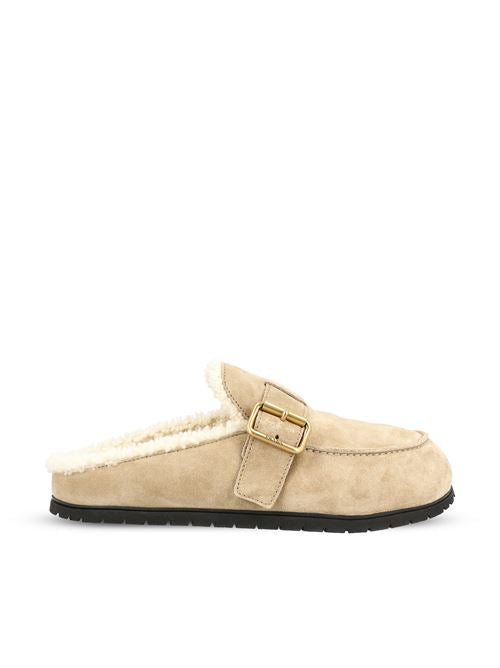 Mules in suede