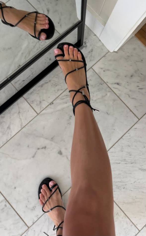 Triomphe Toe Ring Sandals