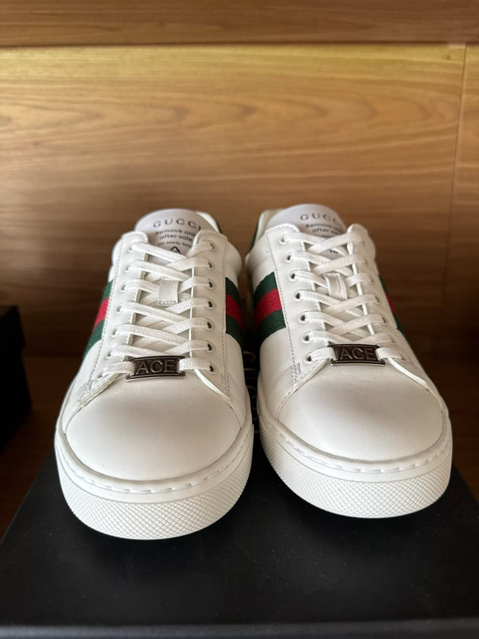 Ace Leather Sneaker