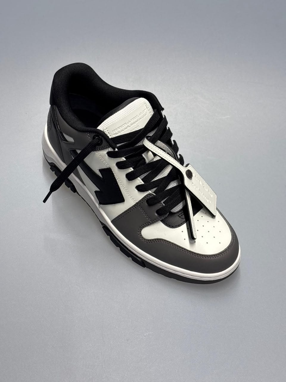 Out of Office (OOO) 'Grey Black'