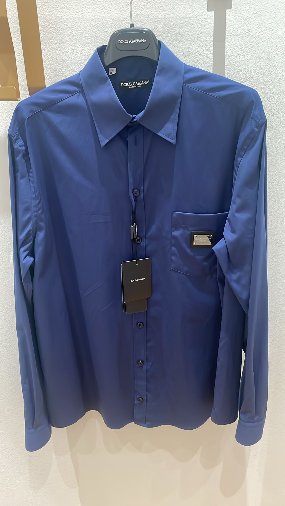 Gold Fit Shirt with Logo Plate