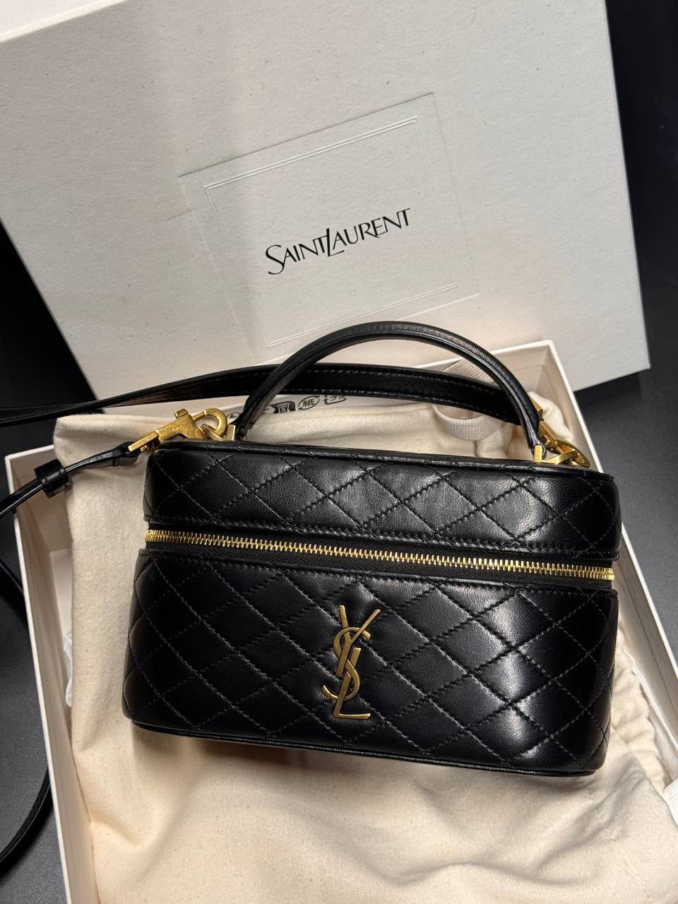 Vanity Case in Quilted Lambskin