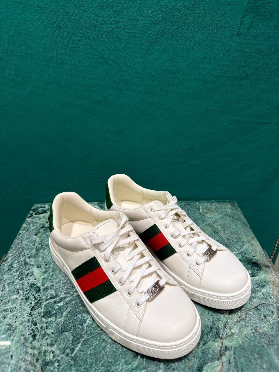 Men's GG Supreme Web Low-Top Sneaker