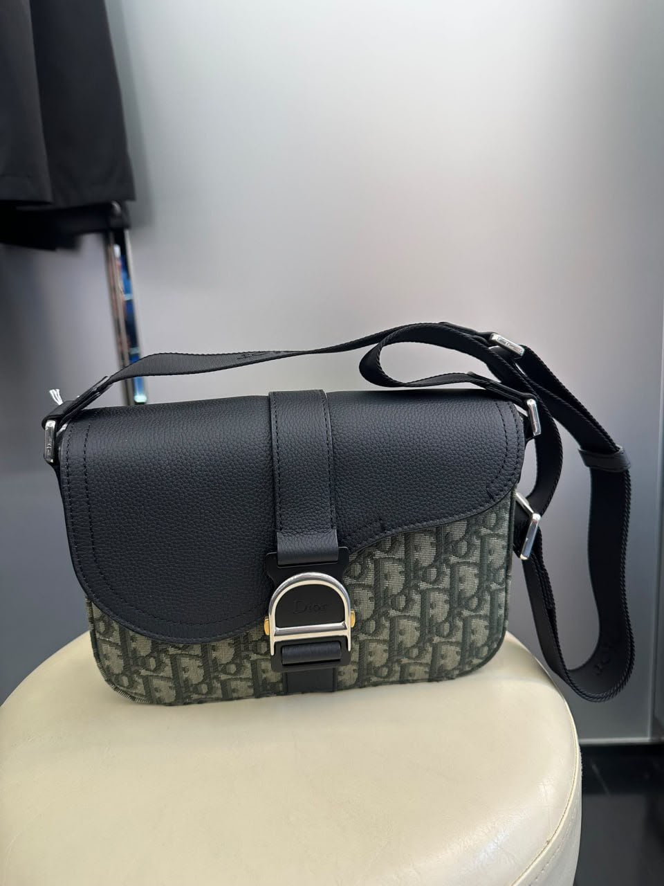Gallop Messenger Bag
