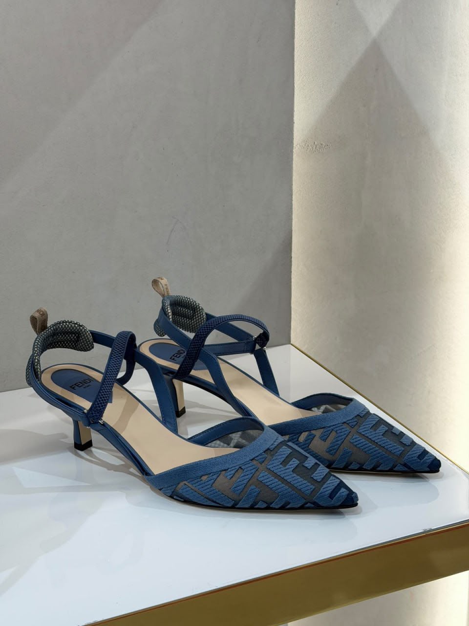 Colibrì Slingback Pumps