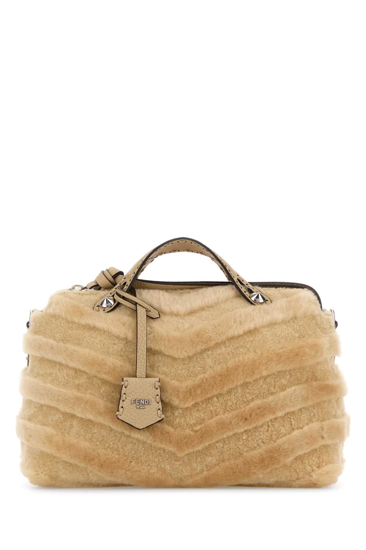FENDI BY THE WAY SOFT SELLERIA/MACRO For Women Exterior: 100% Shearling Lining: 100% Suede Finishing: Golden metal