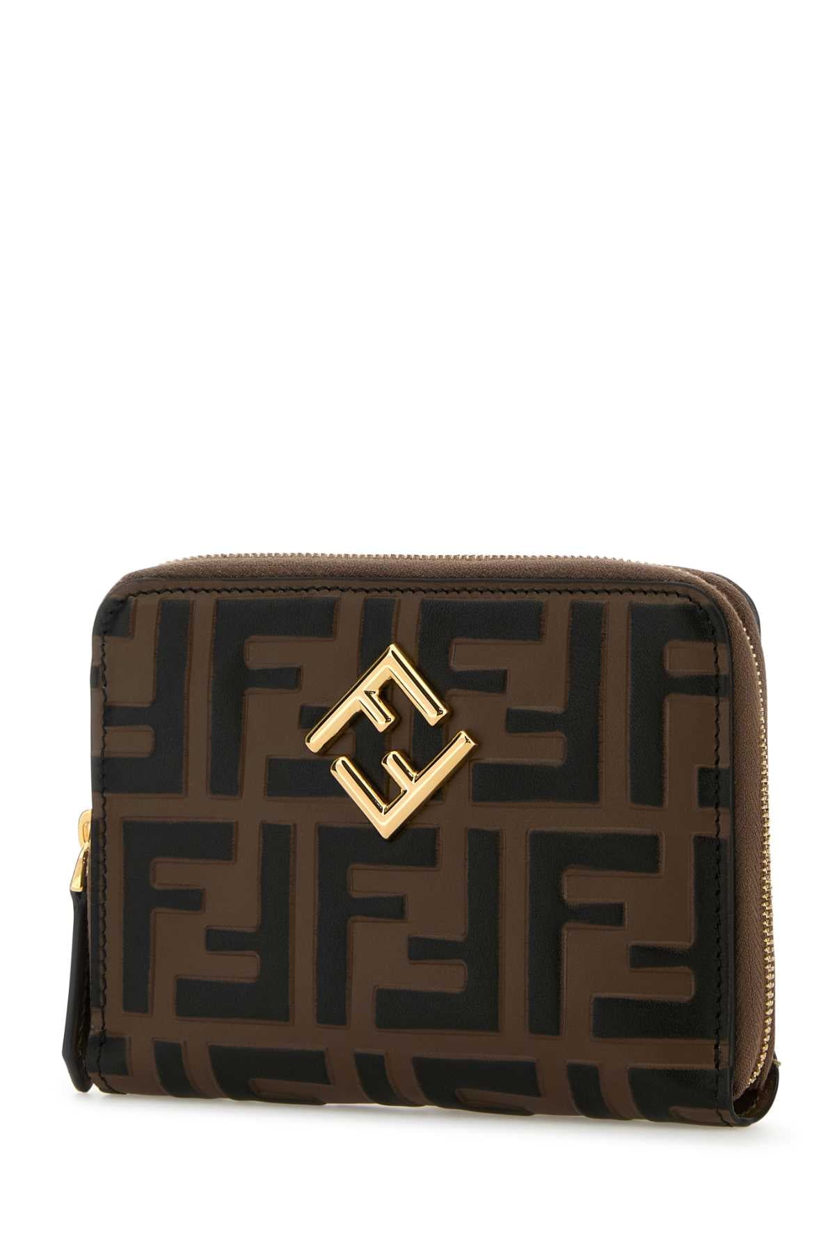 FENDI ZIP AROUND WALL VIT.SOFT STAMP For Women Exterior: 100% Leather Finishing: Golden metal