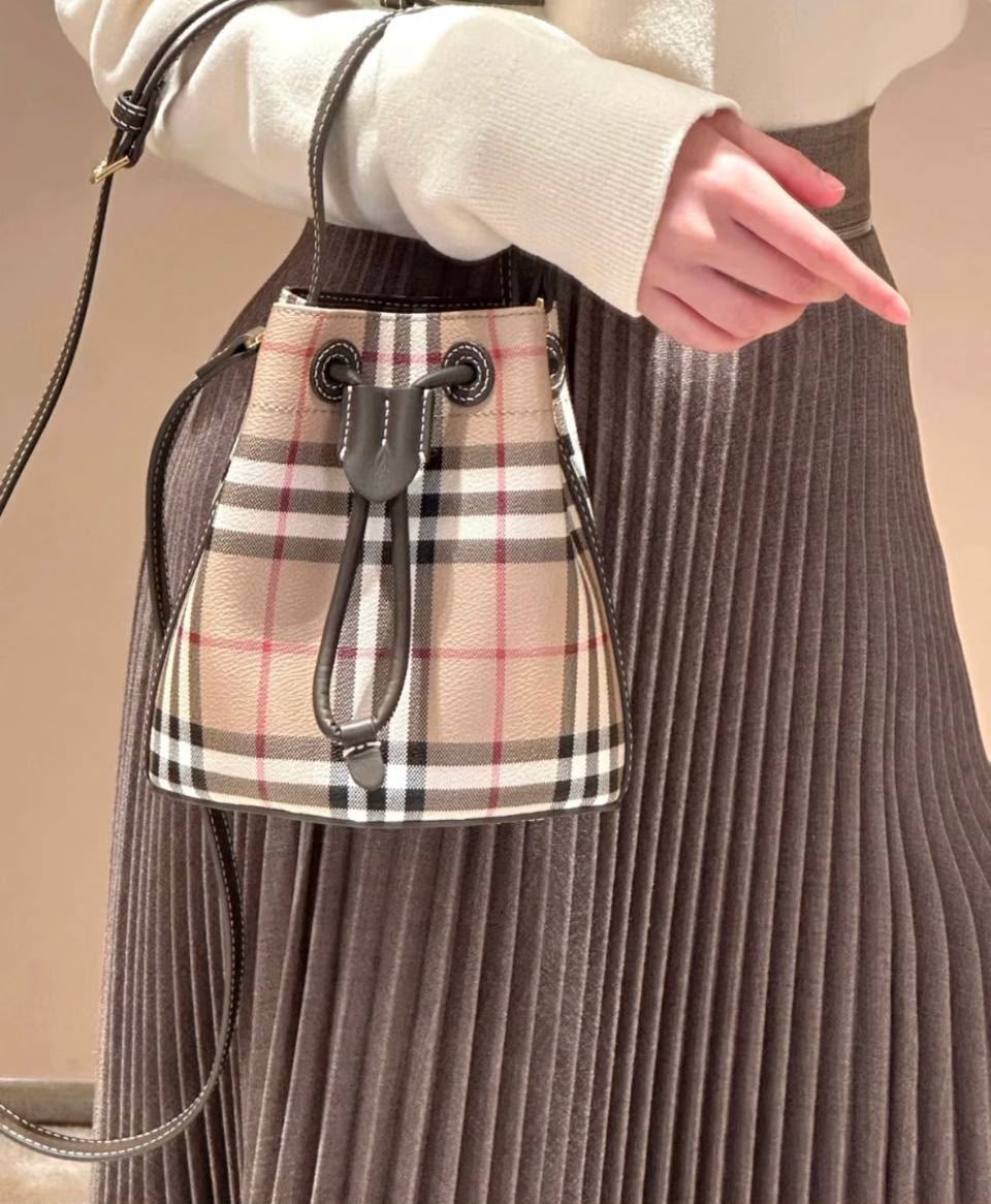 Check Bucket Bag