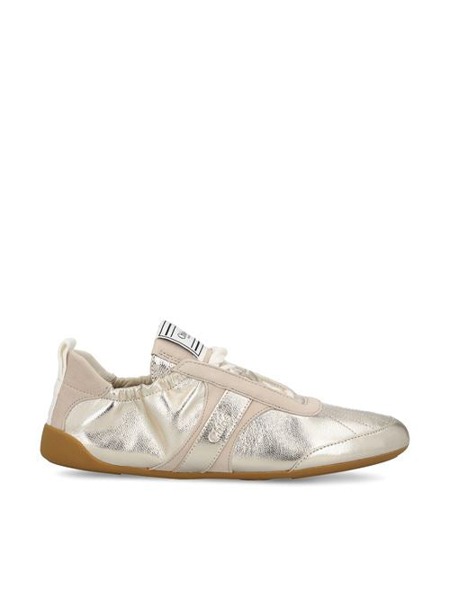 Sneakers realizzate in pelle