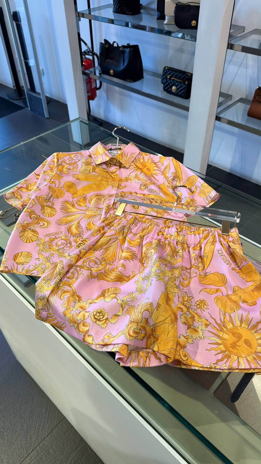 Le Pop Classique Print Shirt and Shorts Set