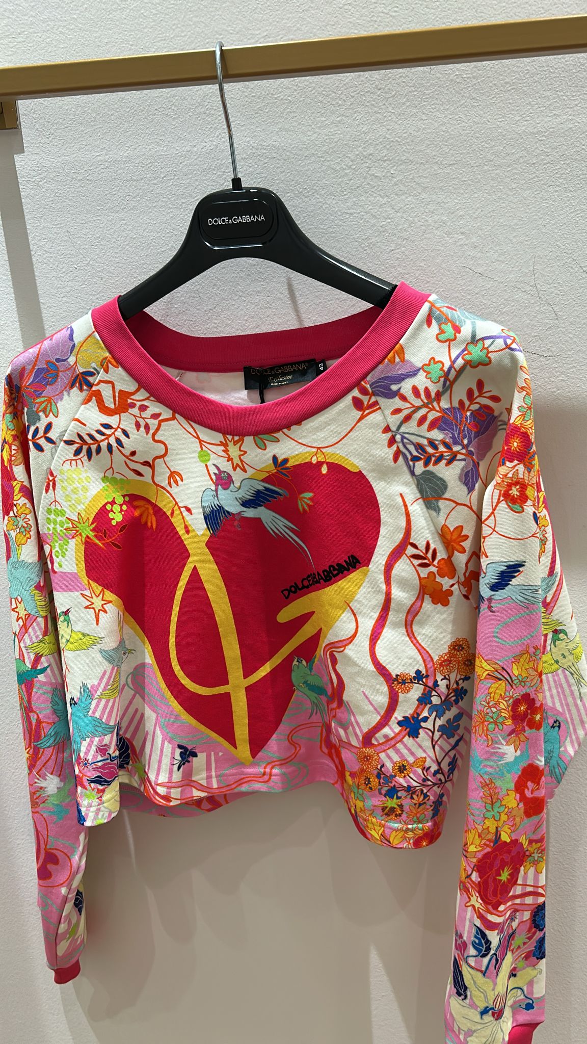 Floral Heart Print Cropped Sweatshirt
