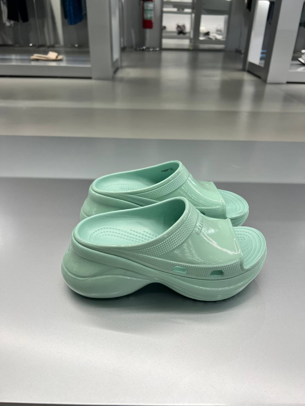 Crocs Madame Platform Slide