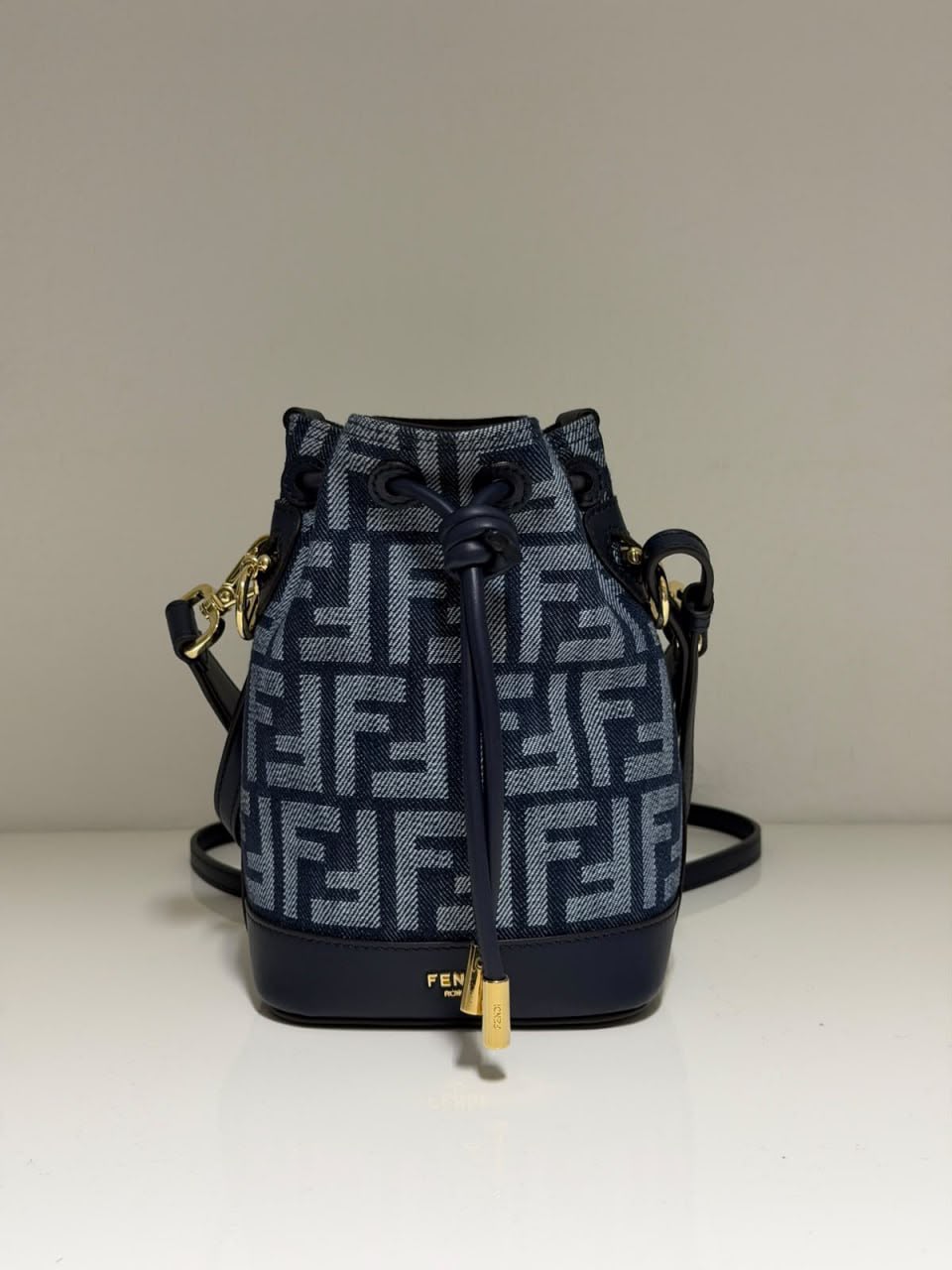 Mon Tresor Bucket Bag